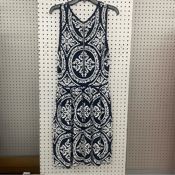 Romeo and Juliet Couture Sleeveless Navy Blue & White Knit Dress Sz L - Picture 10 of 12